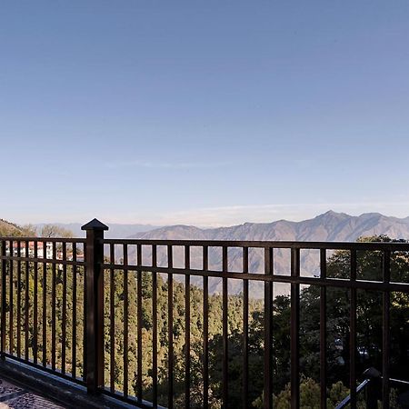 Отель Ellbee Mussoorie Hills Экстерьер фото